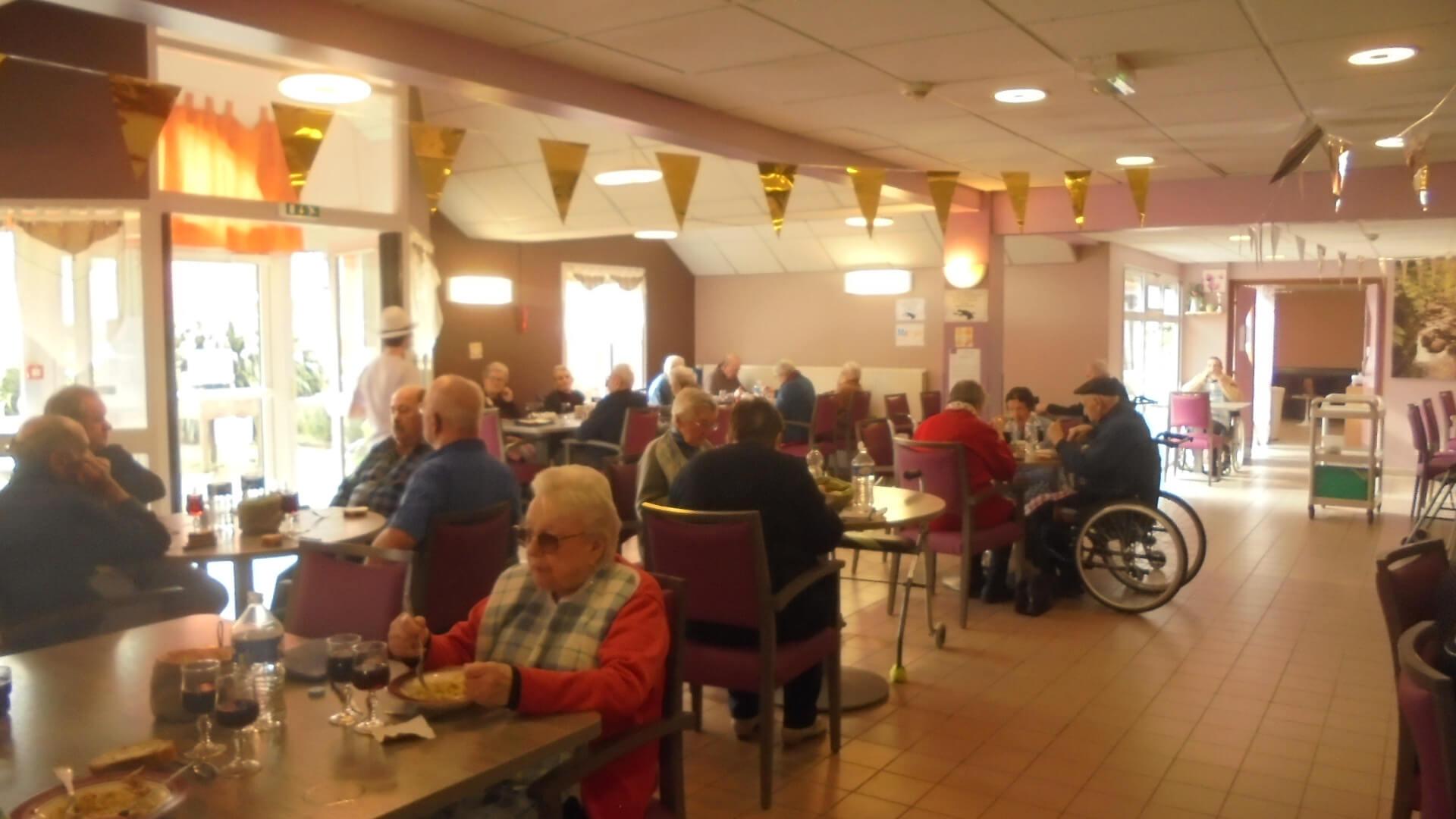 repas sur le thème du carnaval - le 18 février