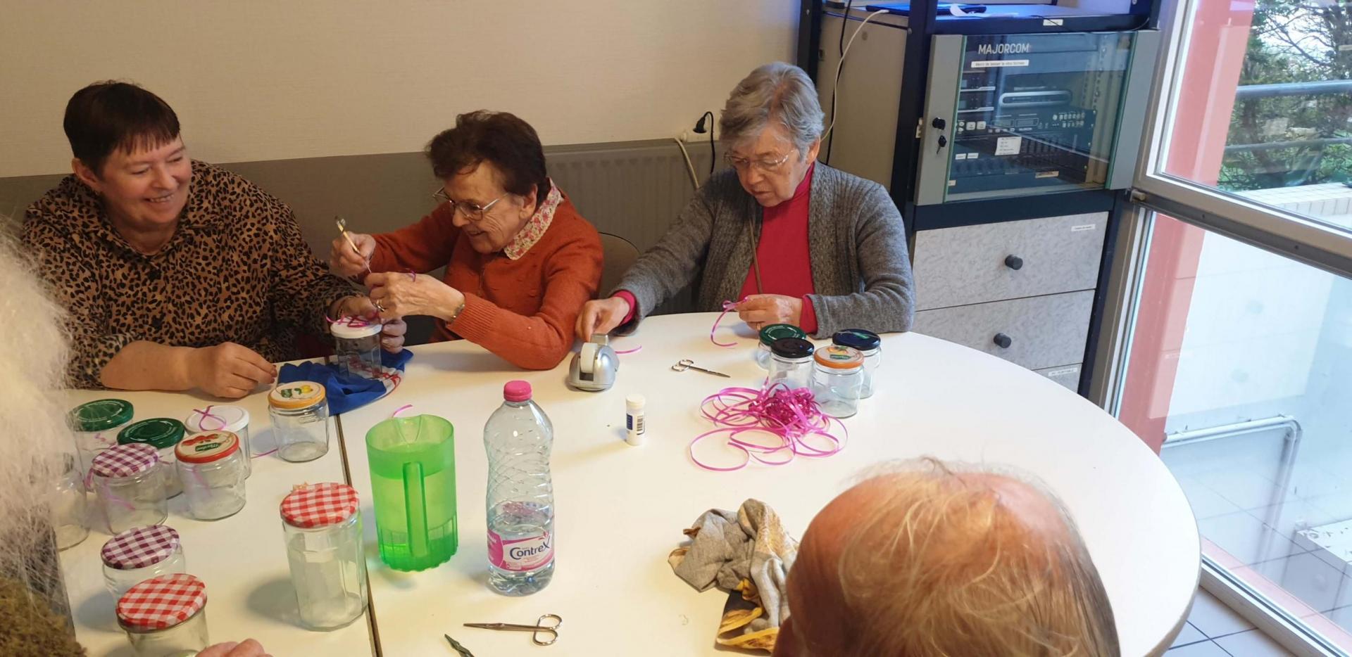 OCTOBRE ROSE - préparation de chocolats pour la vente caritative - le 21 octobre