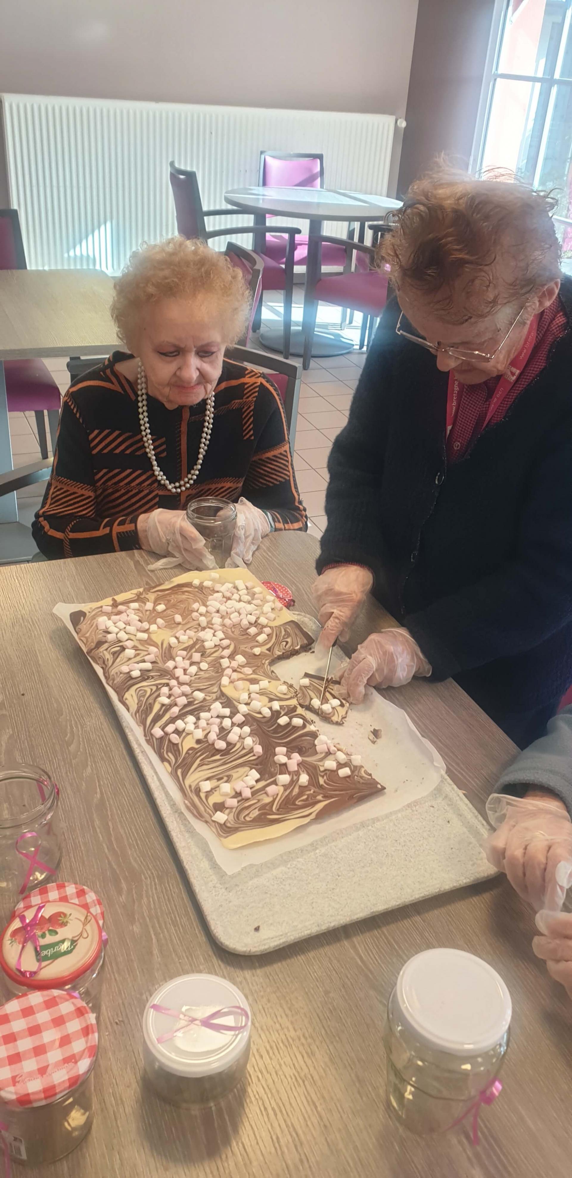 OCTOBRE ROSE - préparation de chocolats pour la vente caritative - le 23 octobre