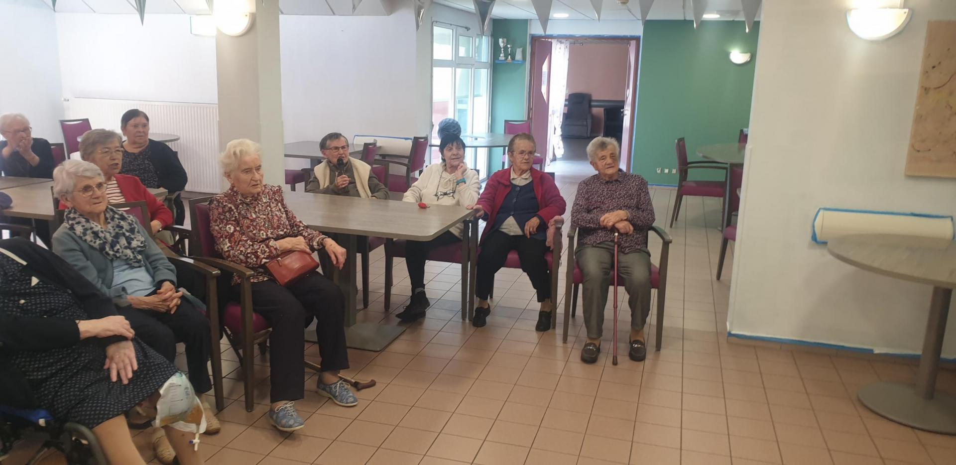 Karaoké avec le foyer logement - Le 21 avril